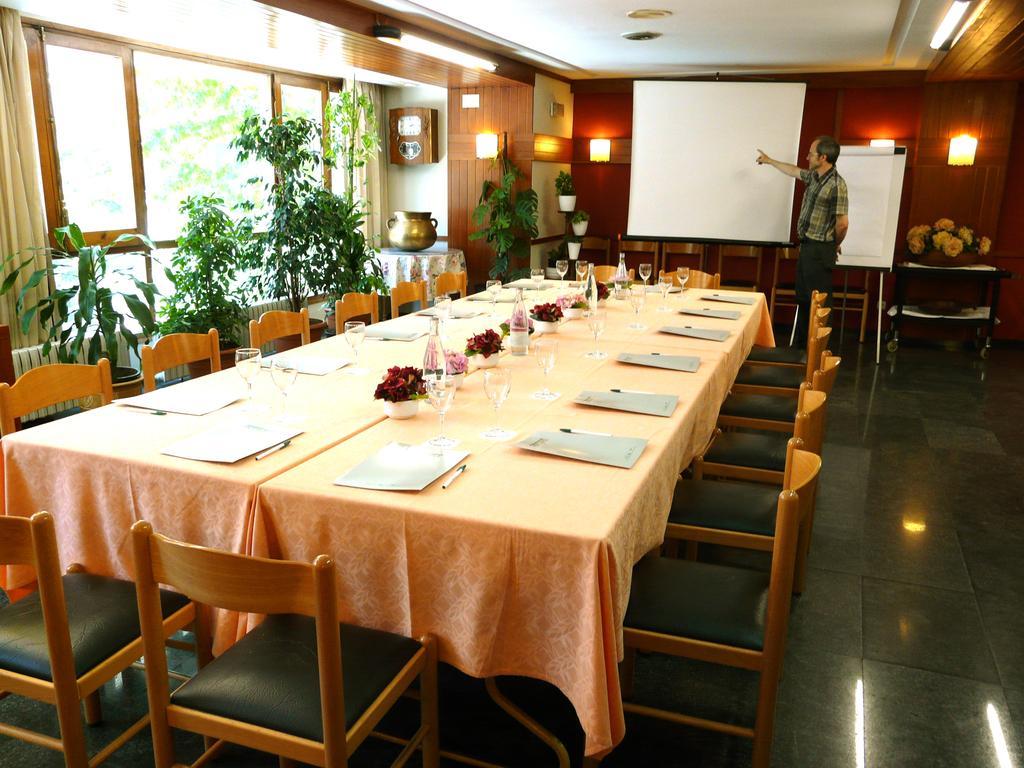 Hotel Nice La Seu d'Urgell Eksteriør bilde