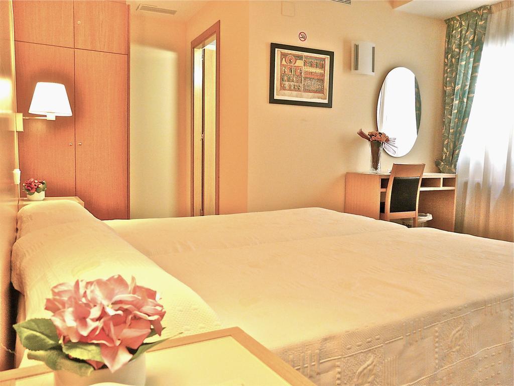 Hotel Nice La Seu d'Urgell Eksteriør bilde