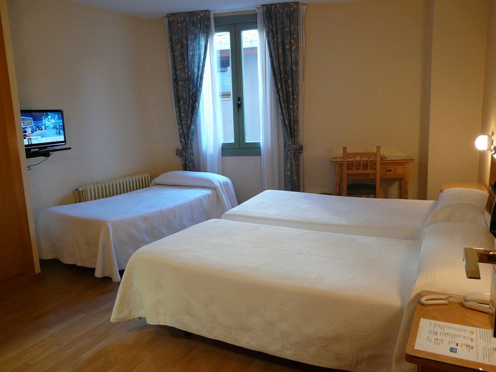 Hotel Nice La Seu d'Urgell Eksteriør bilde