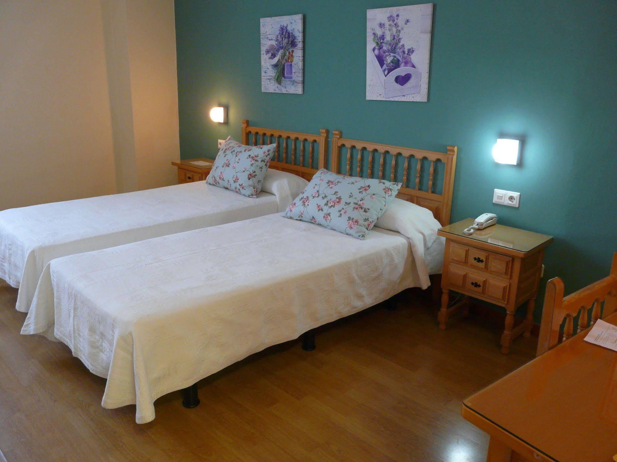 Hotel Nice La Seu d'Urgell Eksteriør bilde