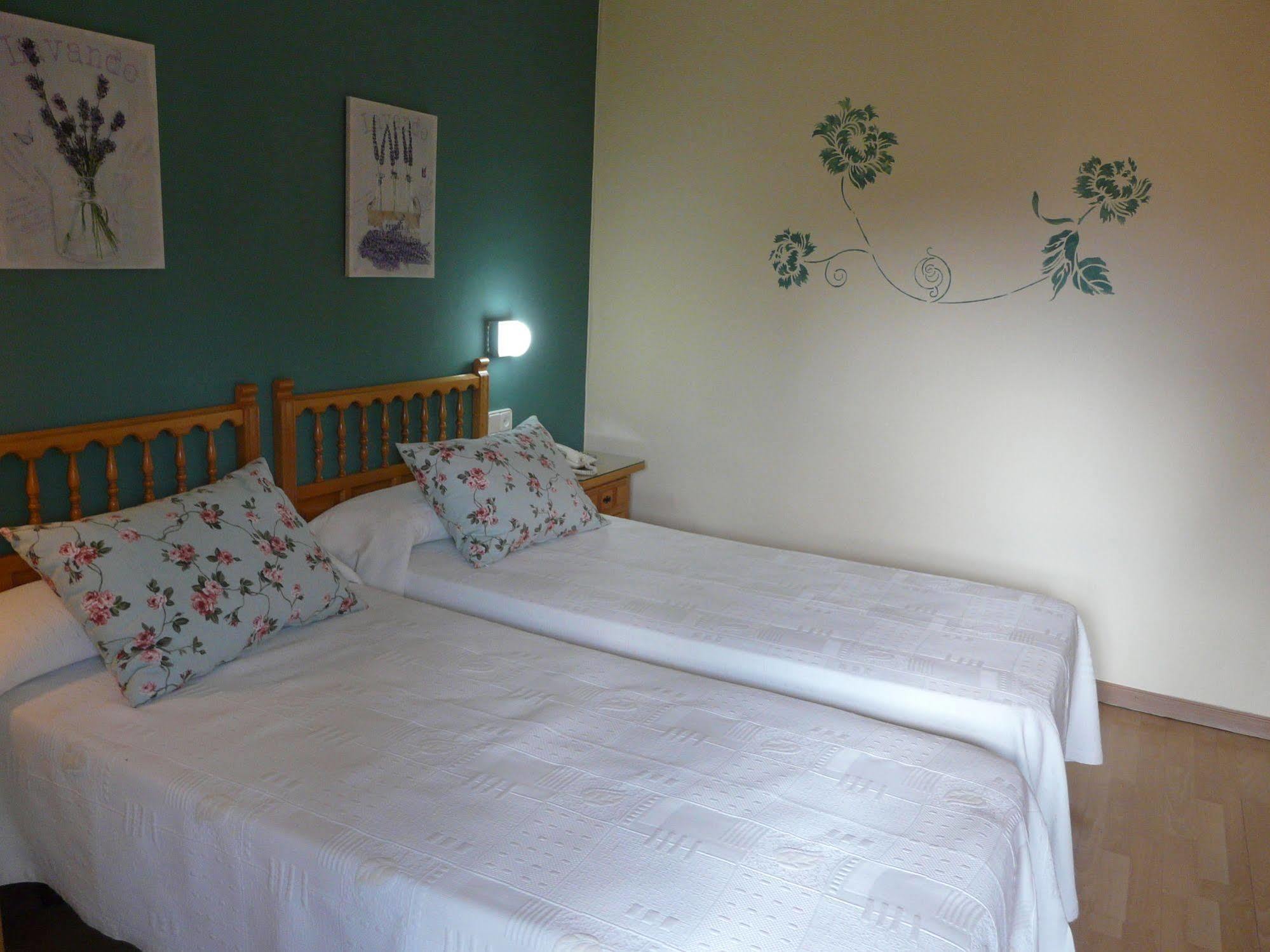 Hotel Nice La Seu d'Urgell Eksteriør bilde
