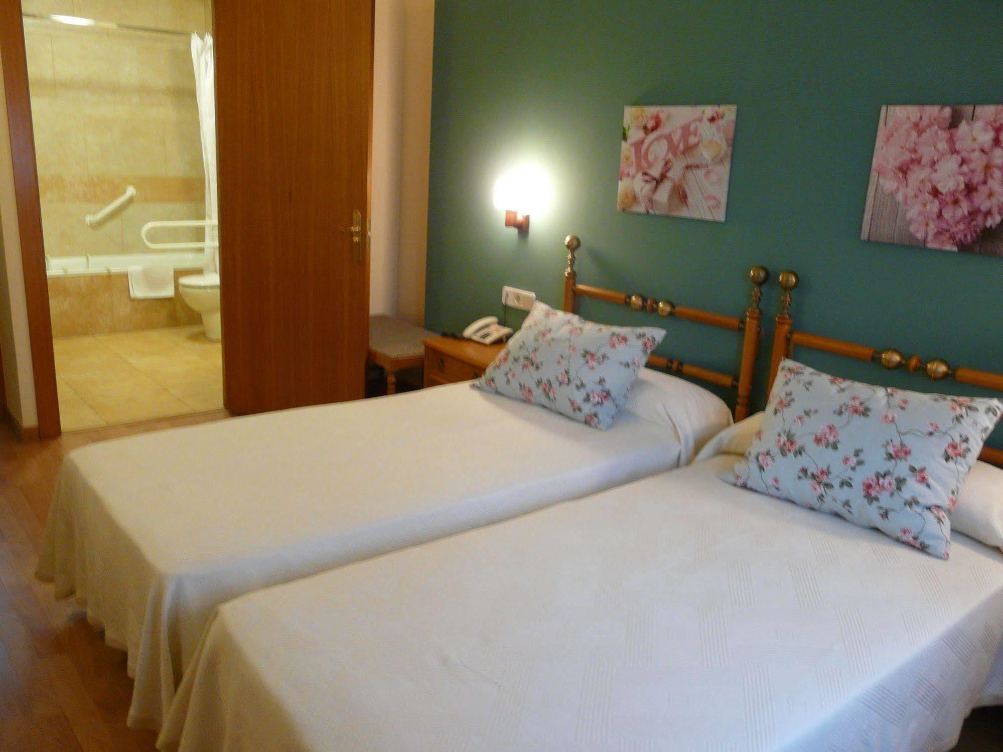 Hotel Nice La Seu d'Urgell Eksteriør bilde